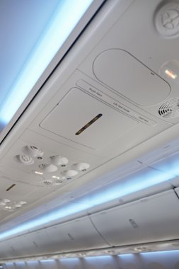 İtalya, uçak kabin yok Sigara İçilmez işareti ile