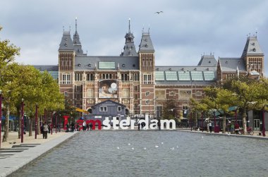 Hollanda, Amsterdam; 10 Ekim 2011, insanlar Rijksmuseum Meydanı - Editörden