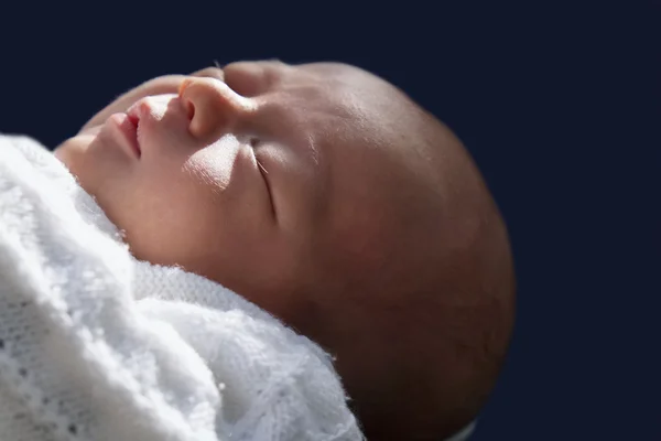 Niño recién nacido dormido —  Fotos de Stock
