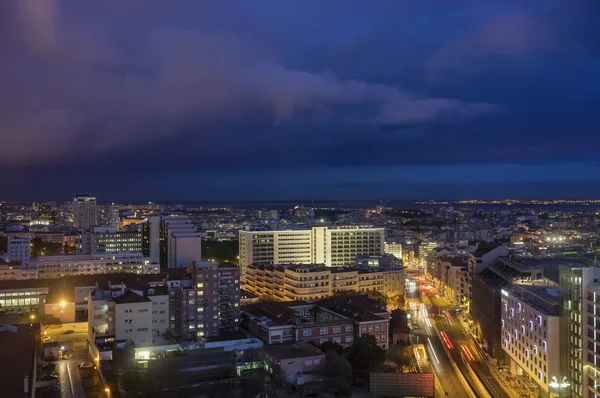 Portugal, Lisboa, vista da cidade ao pôr-do-sol — Fotografia de Stock