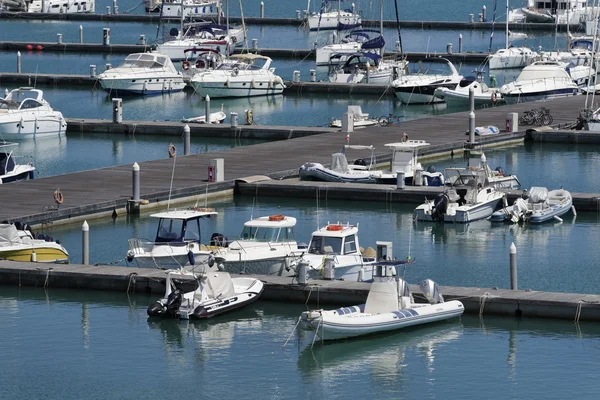 Italy, Sicily, Mediterranean sea, Marina di Ragusa; 7 June 2016, boats and luxury yachts in the port - EDITORIAL — Stock Photo, Image