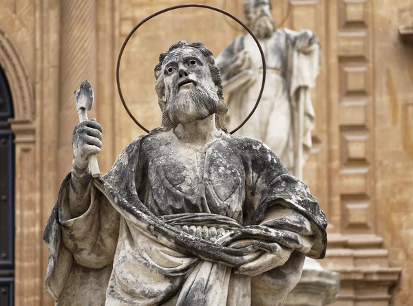 Italy, Sicily, Modica (Ragusa Province), St. Peter's Cathedral (18th Century a.C.), baroque statue — Stock Photo, Image