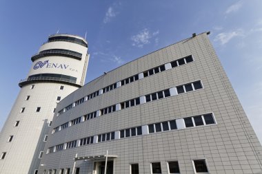 İtalya, Venedik; 14 Eylül 2011, Havaalanı uçuş kontrol kulesi - editoryal görünümünü