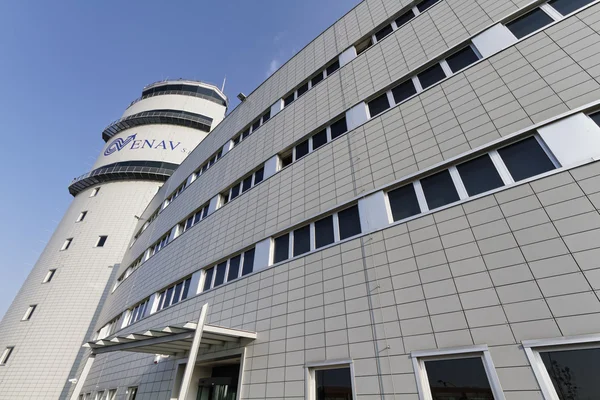 İtalya, Venedik; 14 Eylül 2011, Havaalanı uçuş kontrol kulesi - editoryal görünümünü