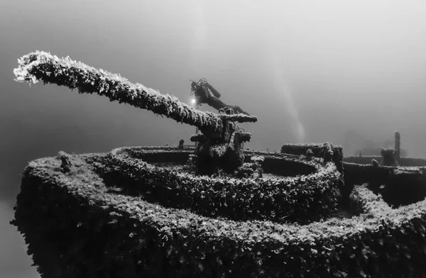 İtalya, ponza Adası, Tiren Denizi, UW fotoğraf, batık dalış, batık gemi - film tarama — Stok fotoğraf