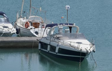 Çin Opera Tiyatrosu; 12 Mayıs 1983, geleneksel onun makyaj backstage içinde Çinli kadınla önce Sergisi - Editörden (Film tarama)