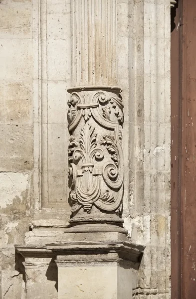 İtalya, Sicilya, Ragusa Ibla, Araf Aziz ruhları Barok Kilisesi (Chiesa delle Anime Sante Del Purgatorio), 1757 a.C., kilisenin Barok cephesinde süslemeleri — Stok fotoğraf