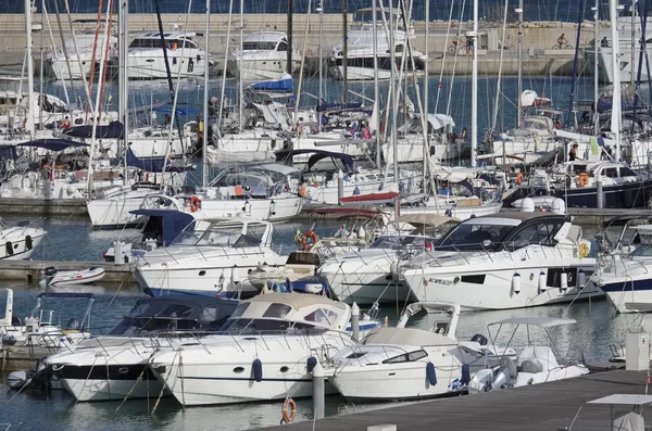 Italy, Sicily, Mediterranean sea, Marina di Ragusa; 13 August 2016, boats and luxury yachts in the port - EDITORIAL — Stock Photo, Image