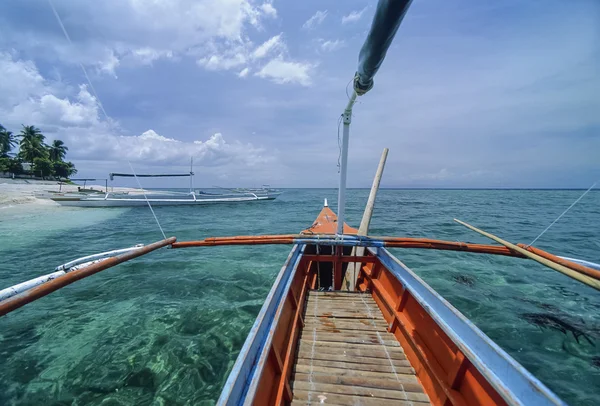 PHILIPPINES, Balicasag Island (Bohol), local wooden fishing boats - FILM SCAN — Stock Photo, Image