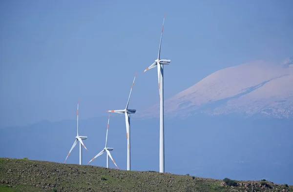 Italy Sicily Catania Province Countryside April 2015 Aeolian Energy Turbines — Stock Photo, Image