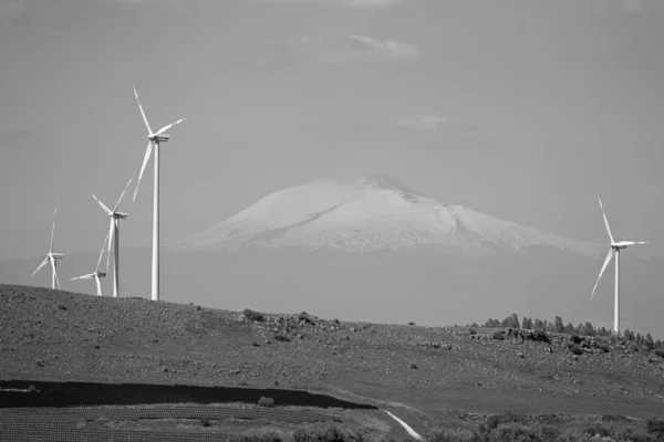 Italy Sicily Catania Province Countryside April 2015 Aeolian Energy Turbines — Stock Photo, Image