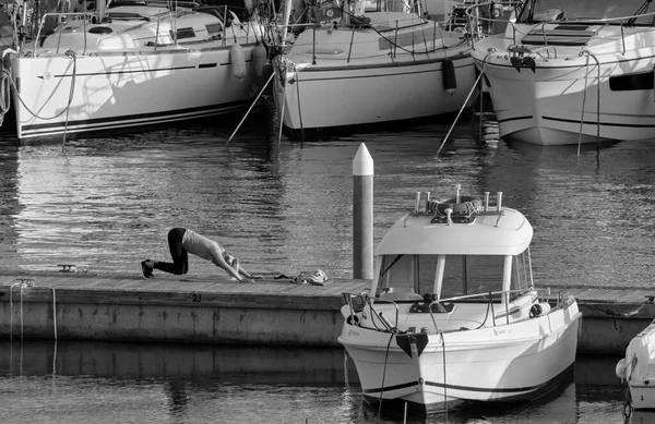 이탈리아 시칠리아해 지중해해 마리나 디라구 라구사 2020 구에서 체조와 요트를 — 스톡 사진