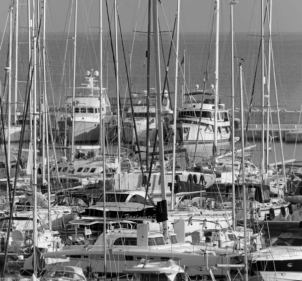 Italien Sizilien Mittelmeer Marina Ragusa Provinz Ragusa November 2020 Luxusyachten — Stockfoto