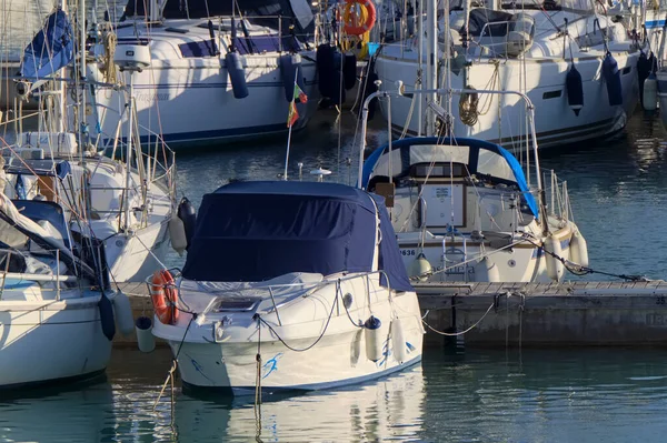 Italien Sizilien Mittelmeer Marina Ragusa Provinz Ragusa November 2020 Luxusyachten — Stockfoto