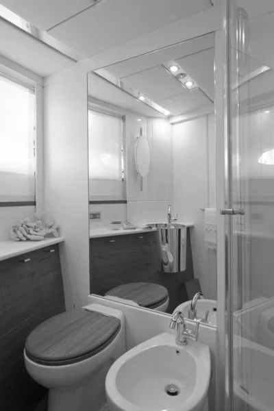 Italy Fiumicino Rome Luxury Yacht Meters Master Bathroom — Stock Photo, Image
