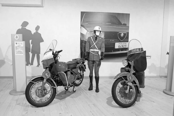 Italien Rom Polismuseum För Bilar Maj 2004 Moto Guzzi 1970 — Stockfoto