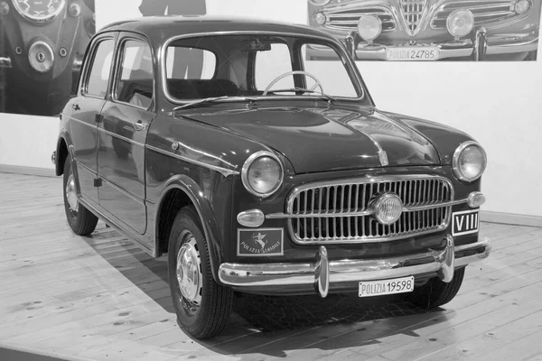 Italy Rome Police Cars Expo Museum May 2004 Fiat 1100 — Stock Photo, Image