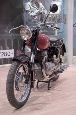 İtalya, Roma, Polis Otomobil Fuarı Müzesi; 26 Mayıs 2004, Moto Gilera - EDITORIAL