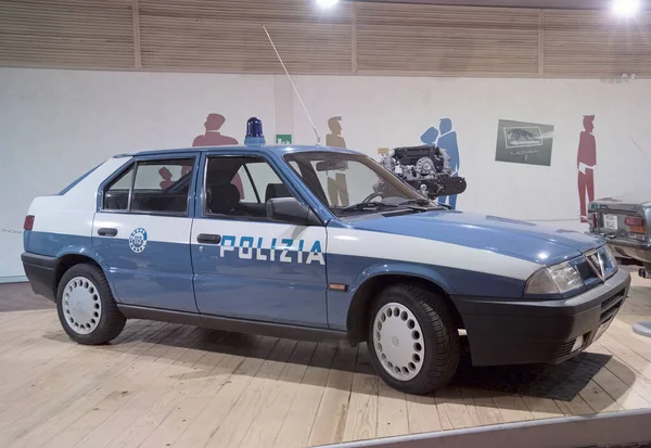 Włochy Rzym Muzeum Samochodów Policyjnych Expo Maja 2004 Alfa Romeo — Zdjęcie stockowe