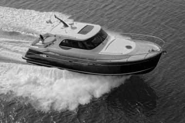 İtalya, Fiumicino (Roma), 12 Mart 2007, Newport 46 ABATI YACHTS lüks yat, hava manzaralı - EDITORIAL