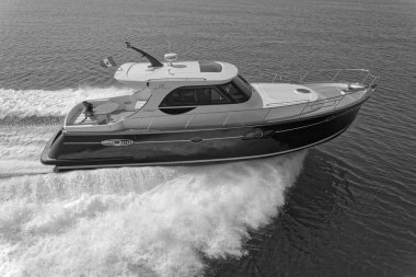 İtalya, Fiumicino (Roma), 12 Mart 2007, Newport 46 ABATI YACHTS lüks yat, hava manzaralı - EDITORIAL