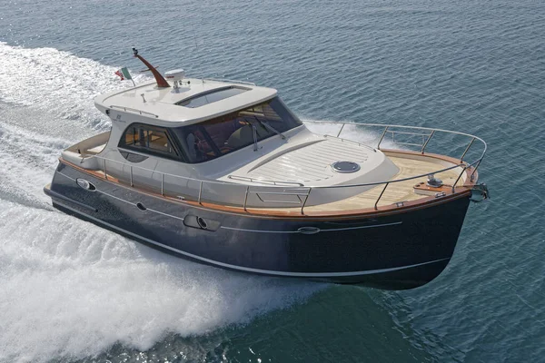 Itálie Fiumicino Řím Březen 2007 Newport Abati Yachts Luxusní Jachta — Stock fotografie