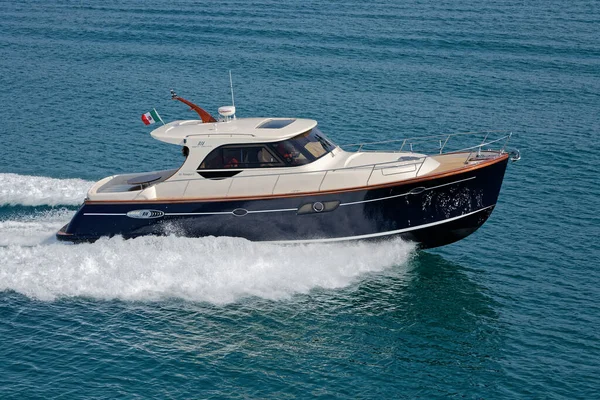 Itálie Fiumicino Řím Březen 2007 Newport Abati Yachts Luxusní Jachta — Stock fotografie