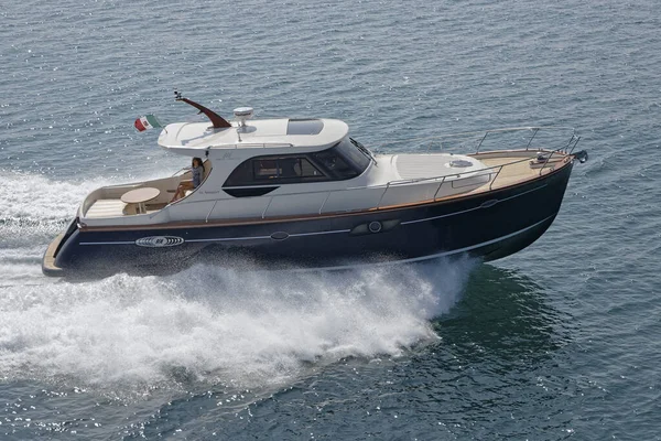 Włochy Fiumicino Rzym Marca 2007 Newport Luksusowy Jacht Abati Yachts — Zdjęcie stockowe