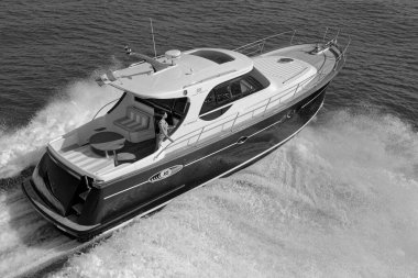 İtalya, Fiumicino (Roma), 12 Mart 2007, Newport 46 ABATI YACHTS lüks yat, hava manzaralı - EDITORIAL