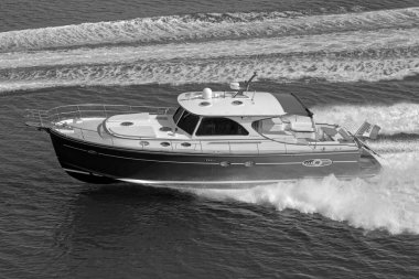 İtalya, Fiumicino (Roma), 12 Mart 2007, Portland 55 ABATI YACHTS lüks yat, hava manzaralı - EDITORIAL