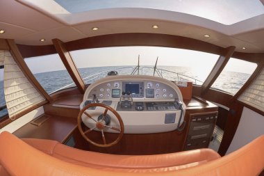 İtalya, Tuscany, Viareggio, 12 Mart 2007, Newport 46 ABATI YACHTS lüks yat, restoran, sürücü konsolu