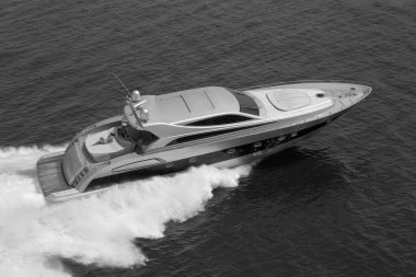İtalya, Fiumicino (Roma), 4 Mayıs 2005, ALFAMARINE 78 lüks yatta, hava manzaralı - EDITORIAL