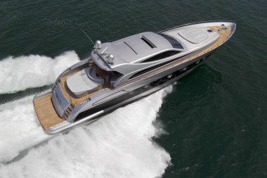 İtalya, Fiumicino (Roma), 4 Mayıs 2005, ALFAMARINE 78 lüks yat, hava manzarası - EDITORIAL