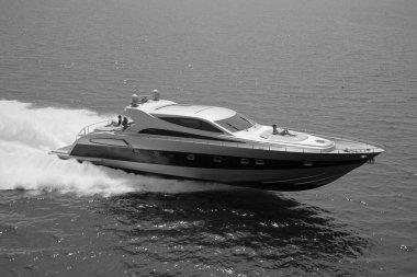 İtalya, Fiumicino (Roma), 3 Mayıs 2005, ALFAMARINE 78 lüks yatta, hava manzaralı - EDITORIAL