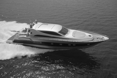 İtalya, Fiumicino (Roma), 3 Mayıs 2005, ALFAMARINE 78 lüks yatta, hava manzaralı - EDITORIAL
