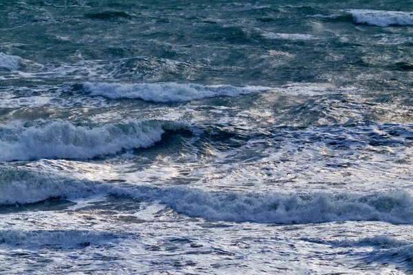 意大利 西西里海峡 冬季地中海汹涌大海 — 图库照片