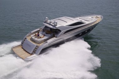 İtalya, Fiumicino (Roma), 3 Mayıs 2005, ALFAMARINE 78 lüks yatta, hava manzaralı - EDITORIAL