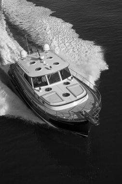 İtalya, Toskana, Viareggio; 12 Ocak 2006, ABATI YACHTS PORTLAND 55 Istakoz Lüks yat, hava manzaralı