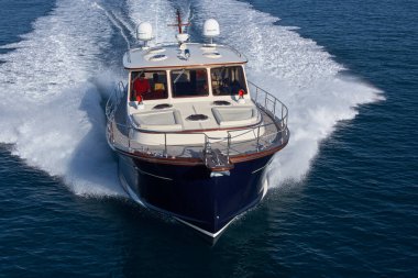 İtalya, Toskana, Viareggio; 12 Ocak 2006, ABATI YACHTS PORTLAND 55 Istakoz Lüks yat, hava manzaralı