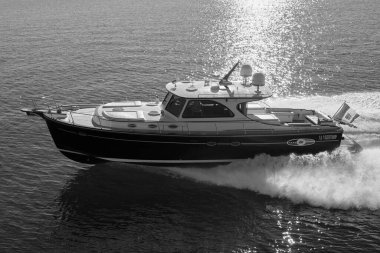 İtalya, Toskana, Viareggio; 12 Ocak 2006, ABATI YACHTS PORTLAND 55 Istakoz Lüks yat, hava manzaralı