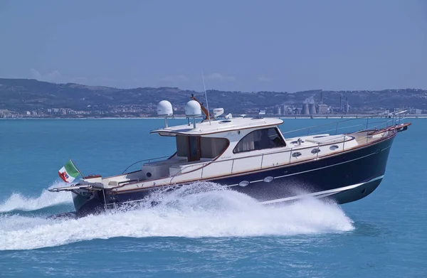 Италия Тоскана Виареджо Июля 2005 Года Роскошная Яхта Abati Yachts — стоковое фото