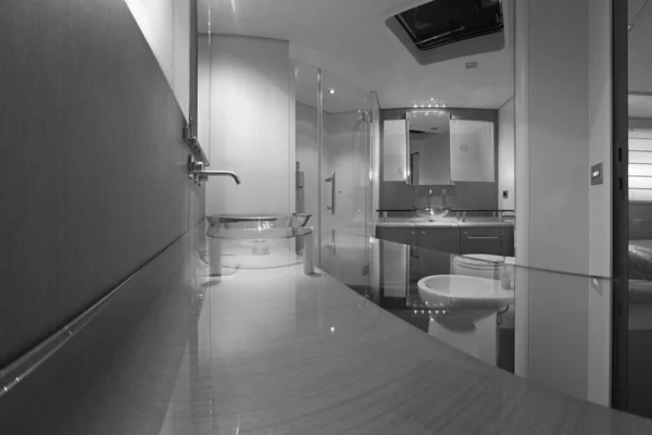 Frankrike Cannes September 2005 Cnm Continental Lyxyacht Master Bathroom Editorial — Stockfoto