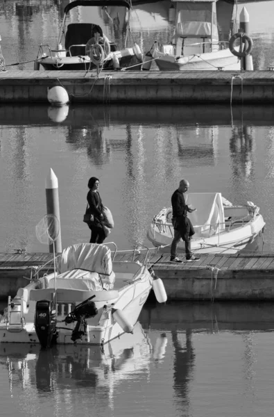 Italien Sizilien Mittelmeer Marina Ragusa Provinz Ragusa Februar 2021 Menschen — Stockfoto