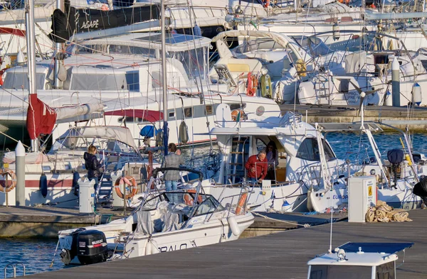 Talya Sicilya Akdeniz Marina Ragusa Ragusa Eyaleti Nisan 2021 Limandaki — Stok fotoğraf