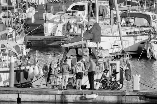 Italien Sizilien Mittelmeer Marina Ragusa Provinz Ragusa April 2021 Menschen — Stockfoto