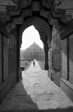 INDIA, Delhi, Humayun 'un Mezarı' ndaki Hintli kadın (M.S. 1565-72).)