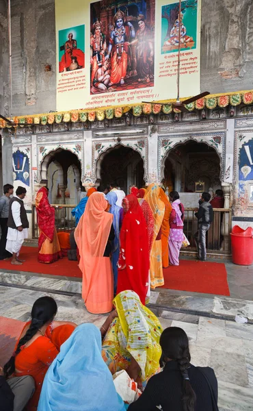 India Rajasthan Jaipur Indian People Praying Hindu Temple Sisodia Rani — Stock Photo, Image