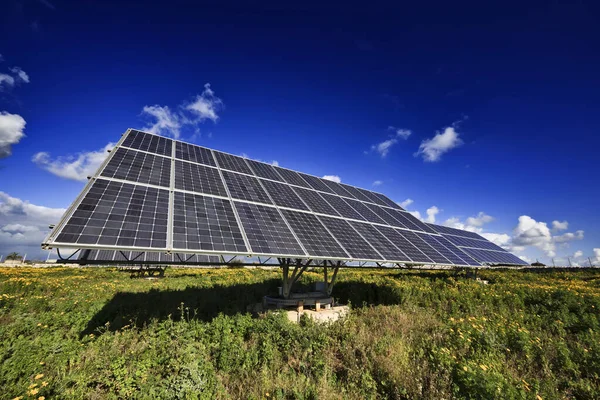 Italia Sicilia Marina Ragusa Campo Paneles Solares — Foto de Stock