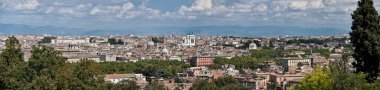 İtalya, Lazio, Roma, Gianicolo Dağı 'ndan şehrin panoramik manzarası  
