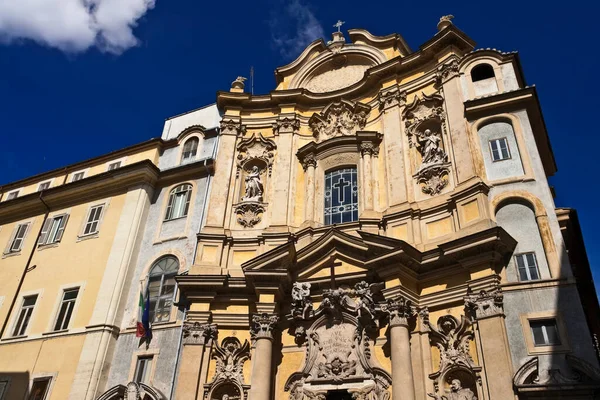 Ιταλια Λάτσιο Ρώμη Πρόσοψη Μιας Εκκλησίας Μπαρόκ — Φωτογραφία Αρχείου